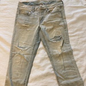 American eagle size 6 boyfriend crop jeans